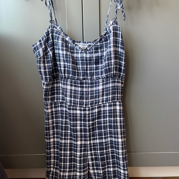 NWT Abercrombie&Fitch Plaid Navy Blue Romper - Picture 1 of 5